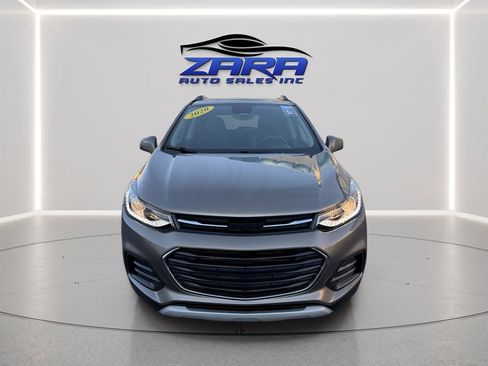 Used 2020 Chevrolet Trax LT w/ Driver Confidence Package AWD/4WD image 9