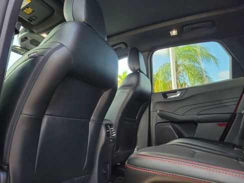 Used 2023 Ford Escape ST-Line w/ Tech Pack #1 FWD image 8