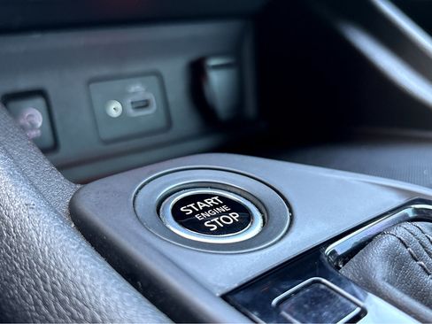 Used 2024 Nissan Sentra S image 5