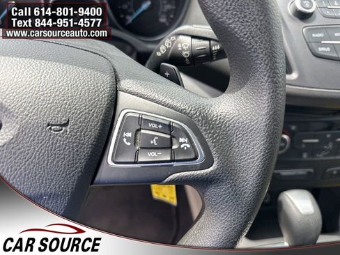 Used 2017 Ford Escape SE FWD image 19