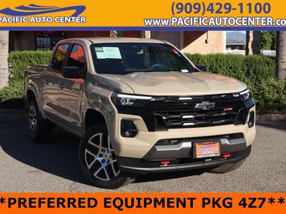 Used 2023 Chevrolet Colorado Z71 w/ Z71 Convenience Package 2