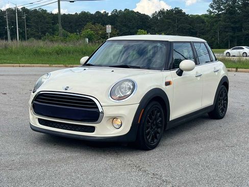 Used 2016 MINI Cooper 4-Door Hardtop FWD image 2