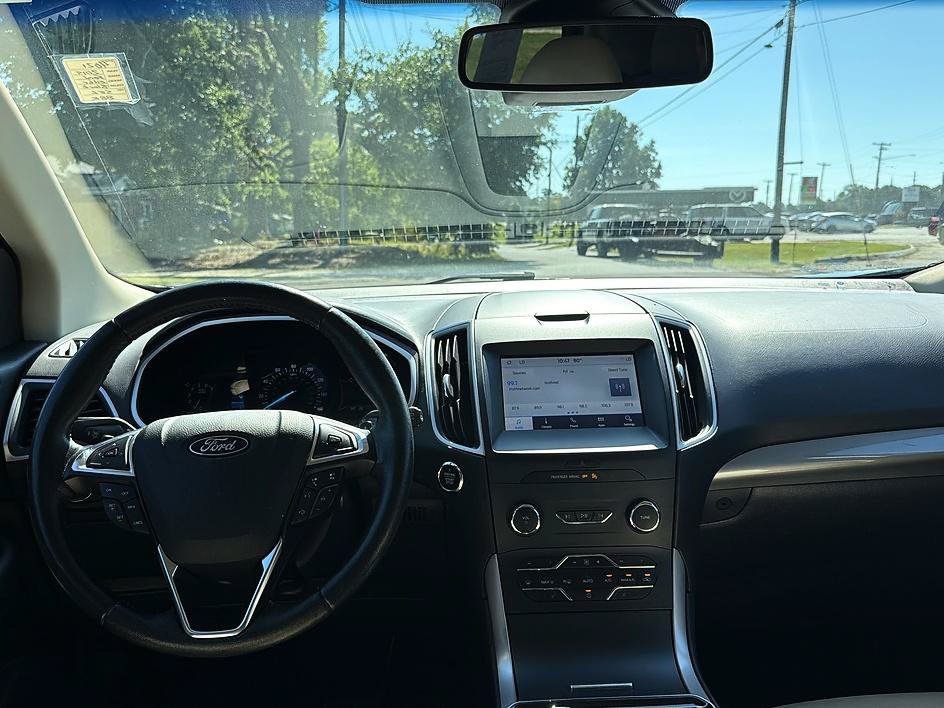 Used 2019 Ford Edge SEL w/ Equipment Group 201A AWD/4WD image 9