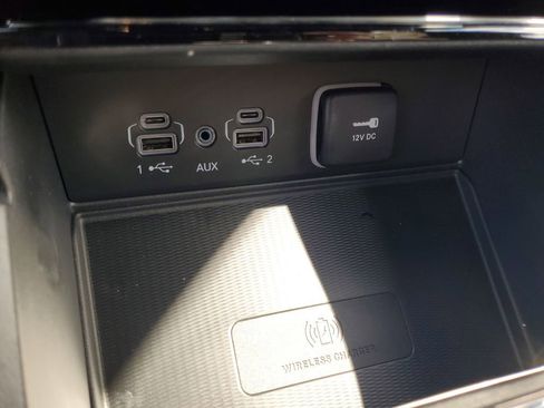 New 2025 Jeep Grand Cherokee Altitude image 18