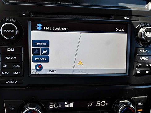Used 2018 Nissan Titan SV w/ SV Convenience Package AWD/4WD image 25