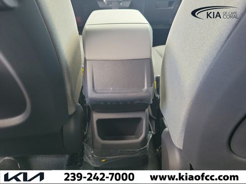New 2027 Kia Seltos S FWD image 12