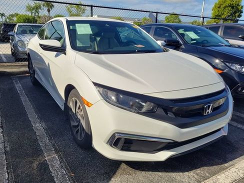 Used 2019 Honda Civic LX image 2