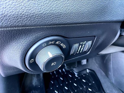 Used 2021 Jeep Compass Trailhawk AWD/4WD image 32