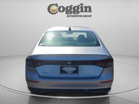 New 2025 Honda Accord SE image 4