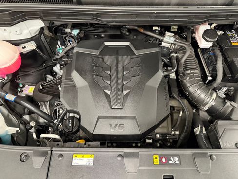 Used 2025 Kia Carnival SX FWD image 59