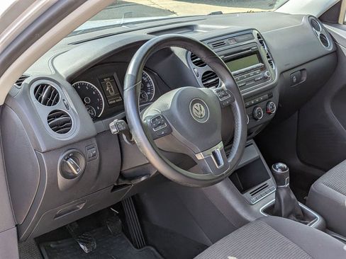 Used 2014 Volkswagen Tiguan S FWD image 13