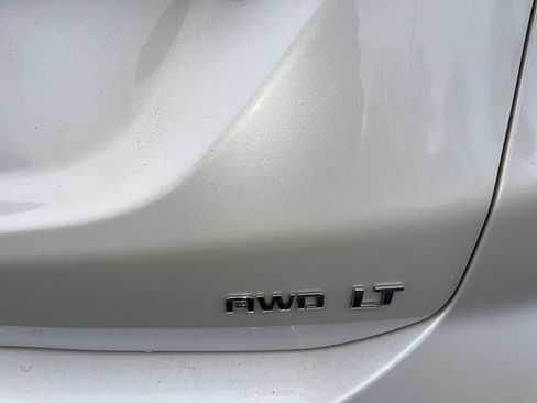 Used 2024 Chevrolet Equinox LT AWD/4WD image 5