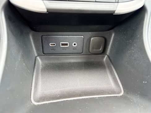 Used 2023 GMC Terrain SLE w/ Elevation Edition FWD image 29