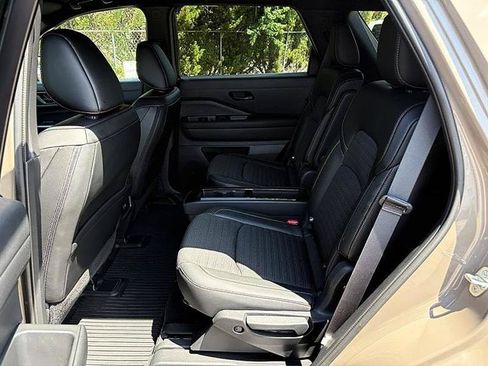 Used 2023 Nissan Pathfinder Rock Creek AWD/4WD image 45