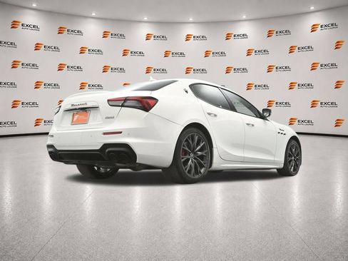 Used 2022 Maserati Ghibli Modena RWD image 51