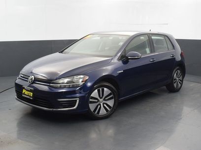 Used 2019 Volkswagen e-Golf SE w/ Driver Assistance Package