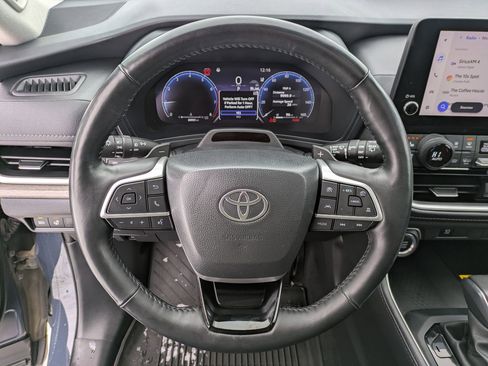 Used 2024 Toyota Grand Highlander Platinum image 9