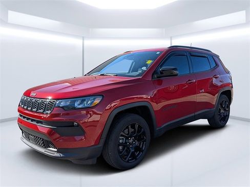 Used 2026 Jeep Compass Latitude w/ Quick Order Package 29K image 7