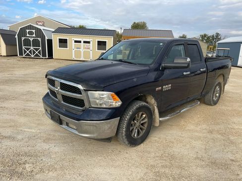 Used 2014 RAM 1500 Classic SLT image 2