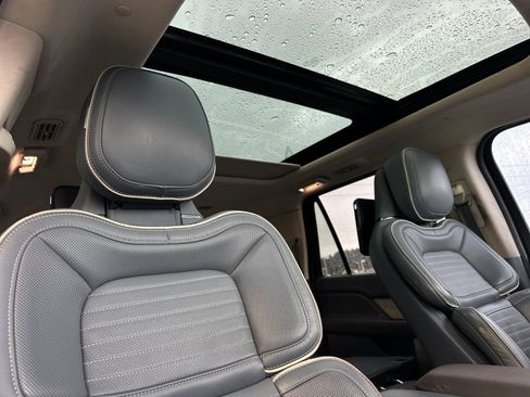 Used 2018 Lincoln Navigator L Black Label image 17