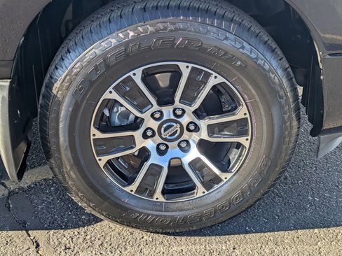 Certified 2021 Nissan Titan SV w/ SV Convenience Package image 10