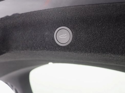 Used 2026 Tesla Model Y Long Range image 36