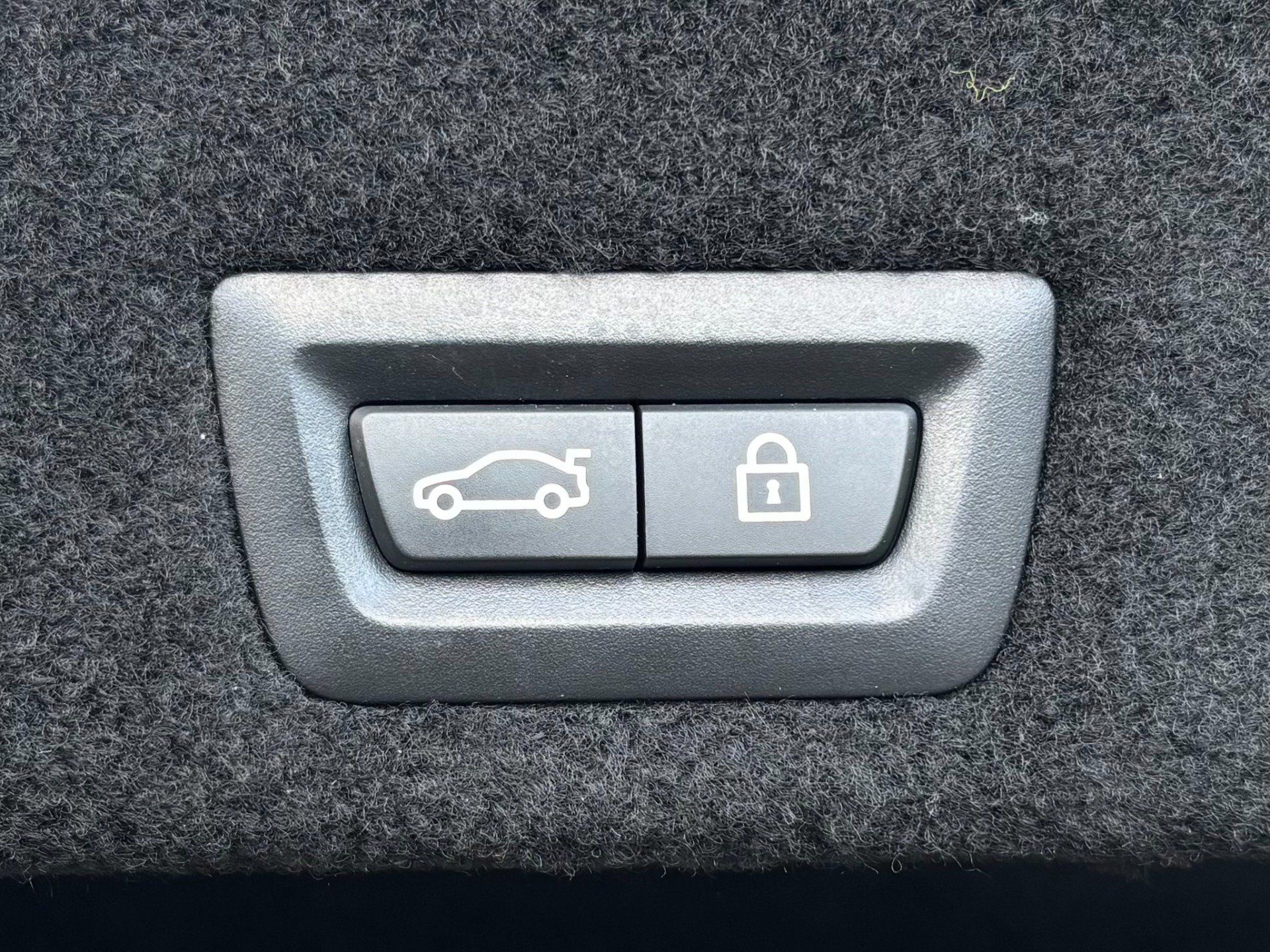 Used 2021 BMW 740i RWD image 45