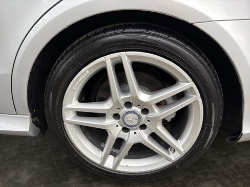 Used 2015 Mercedes-Benz E 350 4MATIC Sedan w/ Premium 1 Package image 38