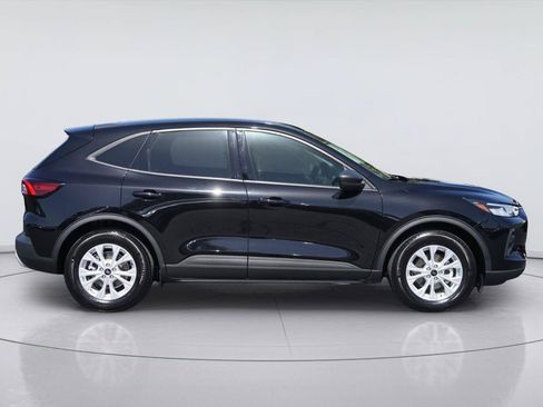 Certified 2025 Ford Escape Active FWD image 5