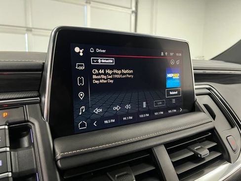 Used 2024 GMC Yukon SLT AWD/4WD image 38