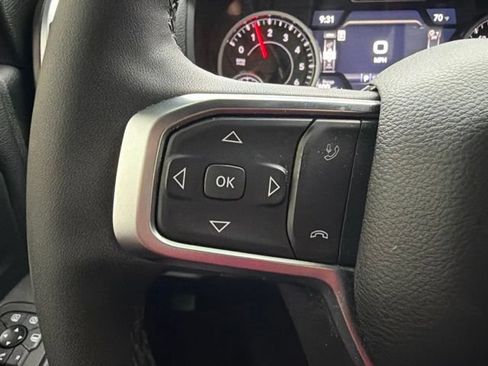 Used 2025 RAM 2500 Big Horn AWD/4WD image 19