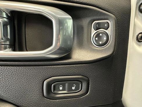 Used 2021 Jeep Wrangler Unlimited Rubicon w/ Safety Group image 31