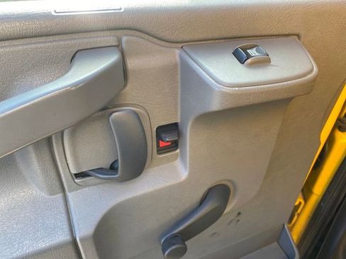 Used 2017 GMC Savana 3500 Work Van image 15