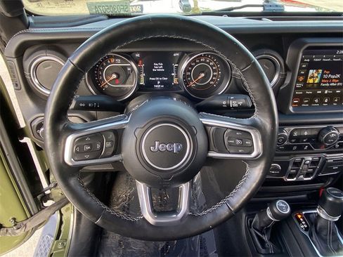 Used 2021 Jeep Gladiator Overland w/ Popular Equipment Package image 11