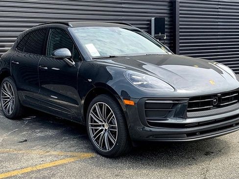 New 2025 Porsche Macan image 12
