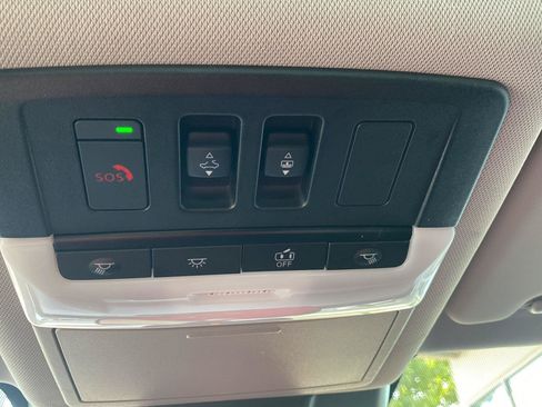 Certified 2023 Nissan Rogue SV w/ SV Premium B Package AWD/4WD image 33