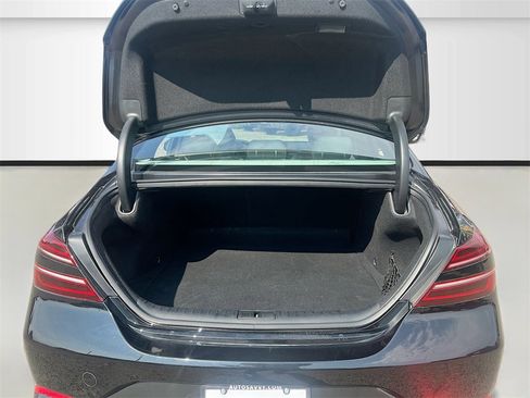Used 2023 Genesis G70 2.0T image 25