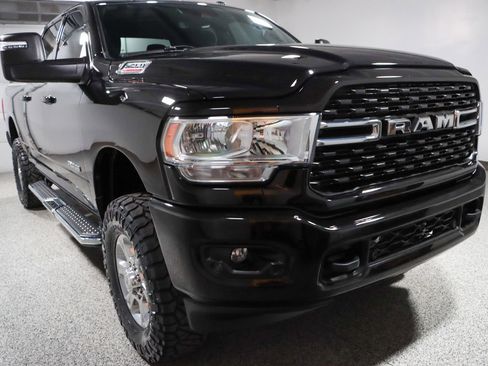 Used 2024 RAM 2500 Big Horn w/ Safety Group AWD/4WD image 6