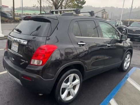 Used 2016 Chevrolet Trax LTZ w/ LPO, Cargo Package image 6