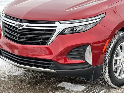 Used 2023 Chevrolet Equinox LT FWD image 2