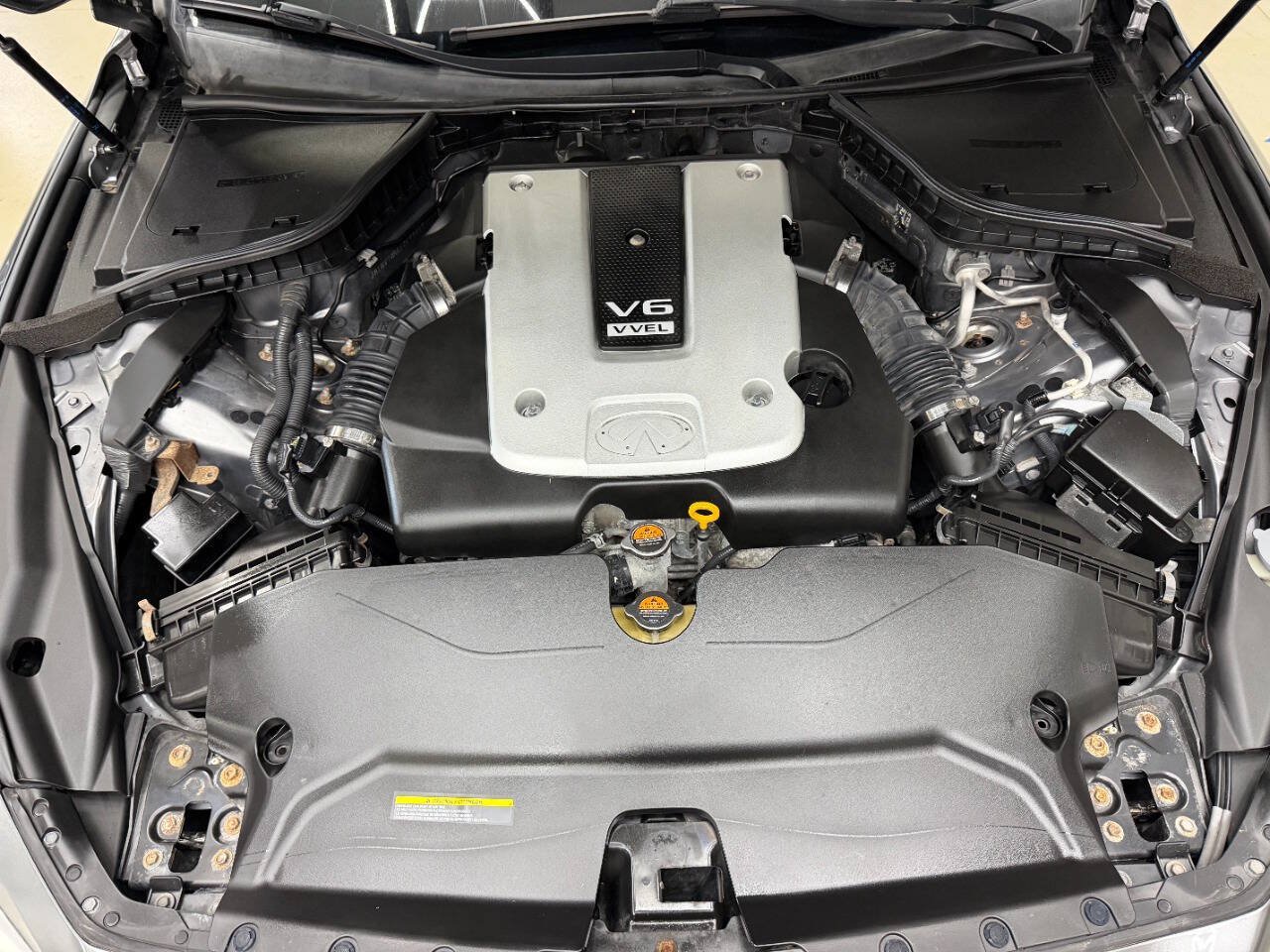 Used 2014 INFINITI Q50 AWD w/ Technology Package image 7