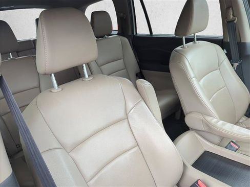 Used 2020 Honda Pilot Touring image 24
