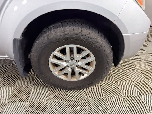 Used 2018 Nissan Frontier SV AWD/4WD image 17