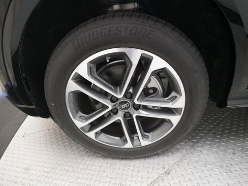 New 2025 Audi Q5 Premium image 28