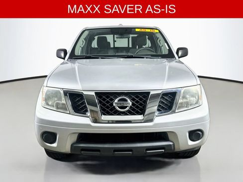 Used 2013 Nissan Frontier SV RWD image 2