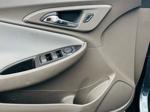 Used 2019 Chevrolet Malibu LT image 12