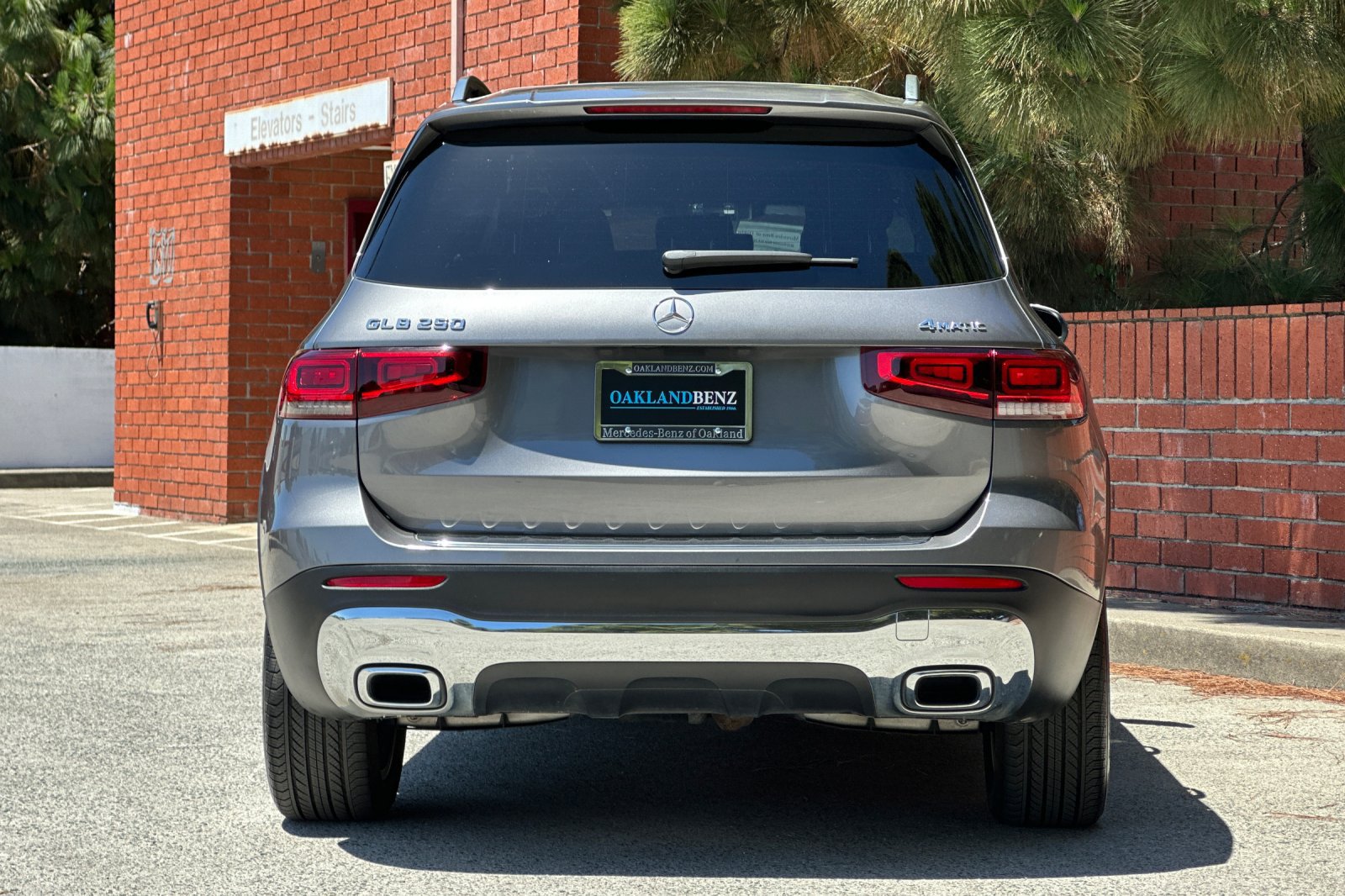 Used 2022 Mercedes-Benz GLB 250 4MATIC image 5