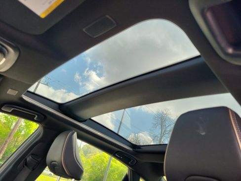 Used 2024 Toyota Crown Limited image 4