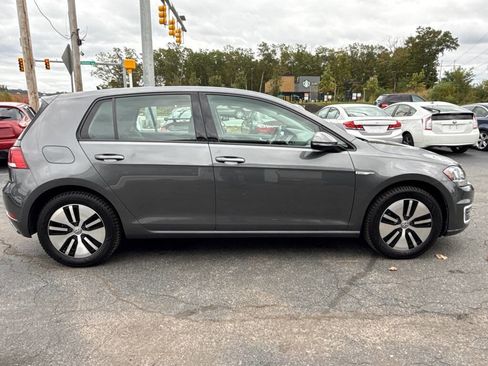 Used 2019 Volkswagen e-Golf SE w/ Driver Assistance Package image 6