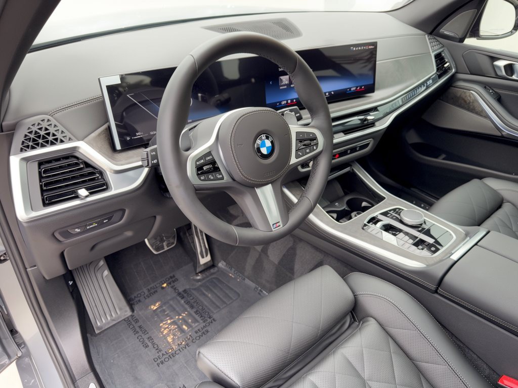 Used 2026 BMW X5 xDrive40i w/ M Sport Package AWD/4WD image 4